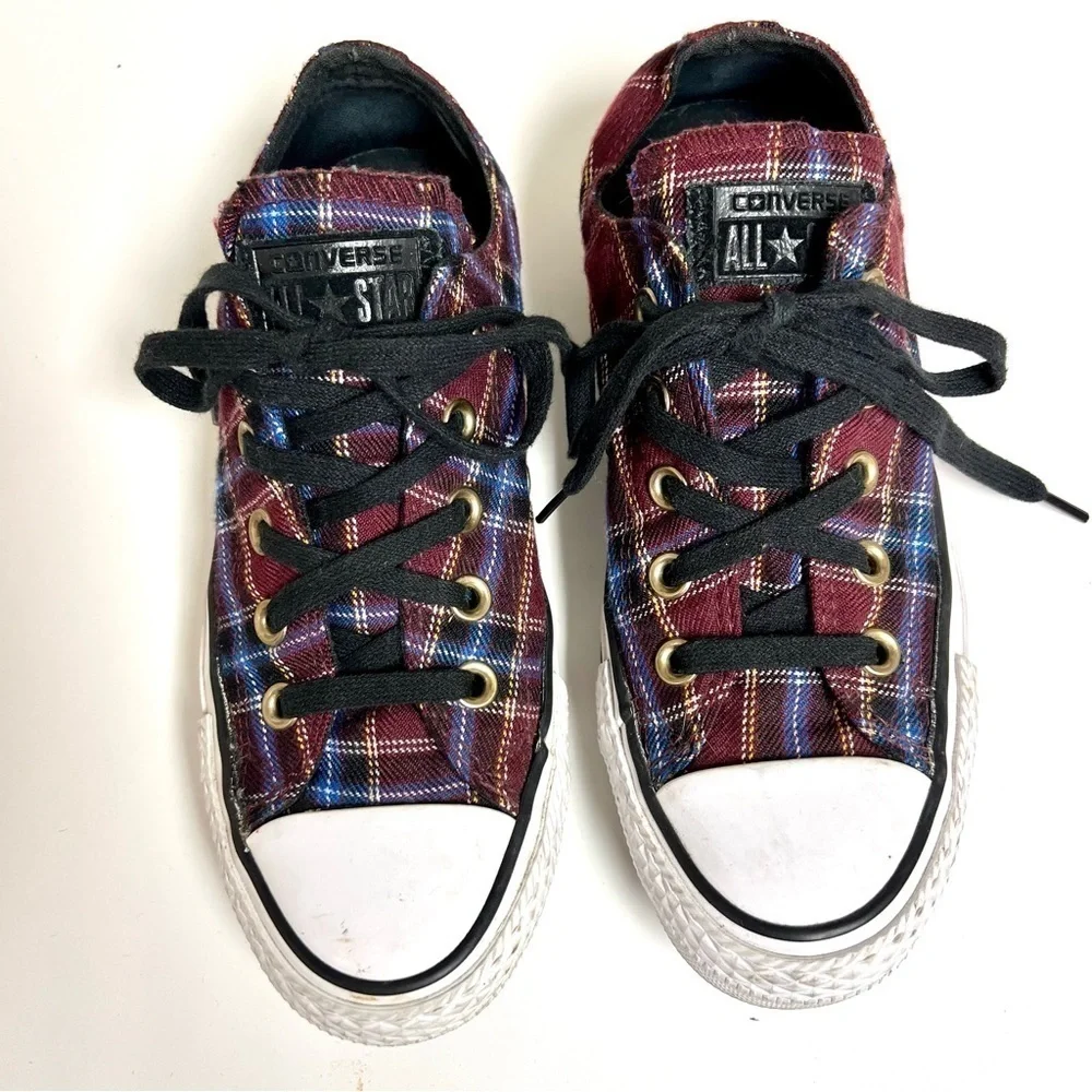 CONVERSE Women's Burgundy Chuck Taylor All Star Plaid Low Top Sneaker size 5.5